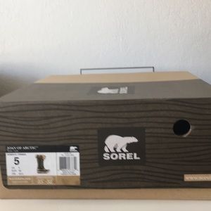 Sorel.  Joan of Artic boots. NWOT.